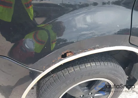 2011 Ford Escape Xlt z USA, uszkodzony, nr VIN 1FMCU9D72BKB56864